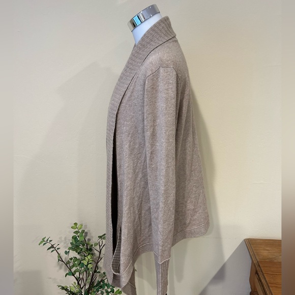 100% Cashmere CLUB MONACO (Italian Cashmere) high/low cardigan Taupe Size: S/P - Picture 9 of 14